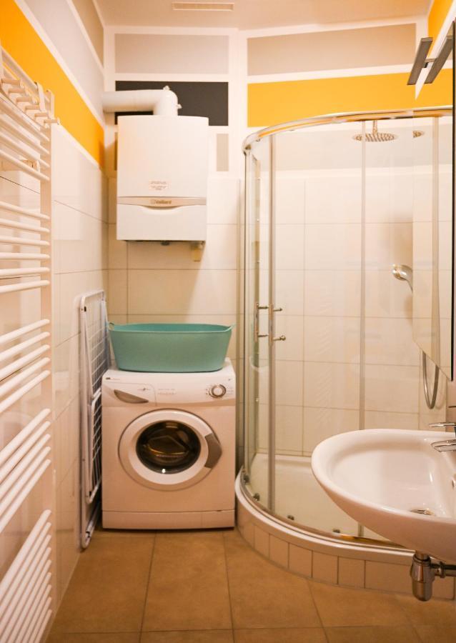 Backpacker Apartment Schoenbrunn Viena Exterior foto